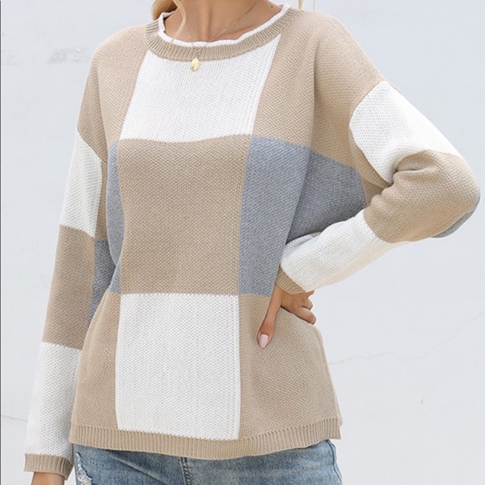 NWT Square print knit sweater